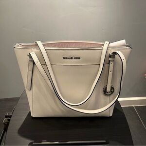Michael Kors Cream Shoulder Bag